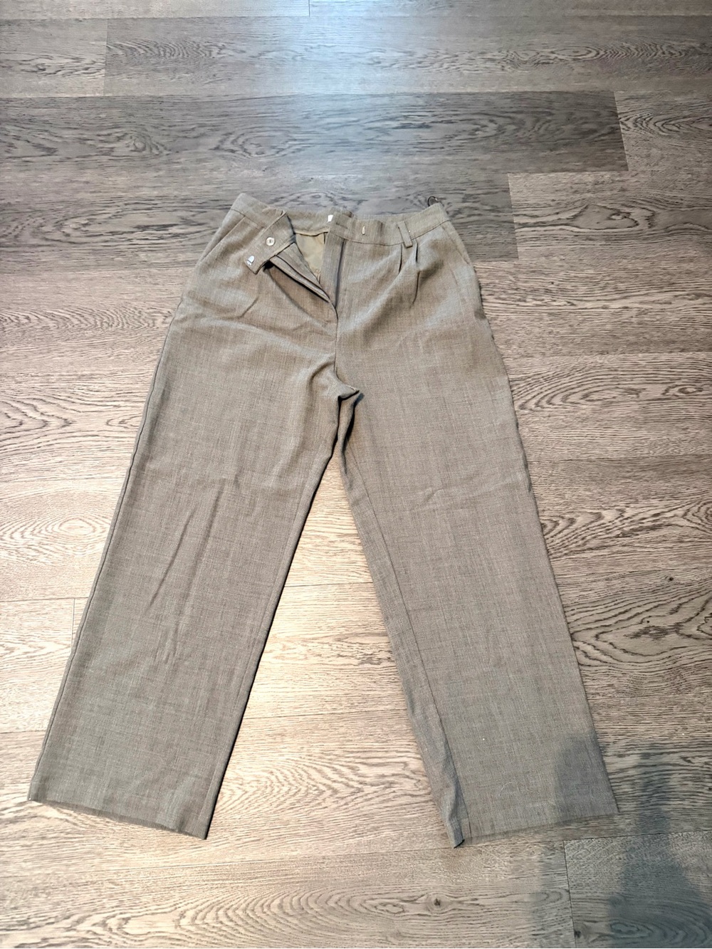 Women’s  Classic Straight-Leg Dress Pants in Light Taupe